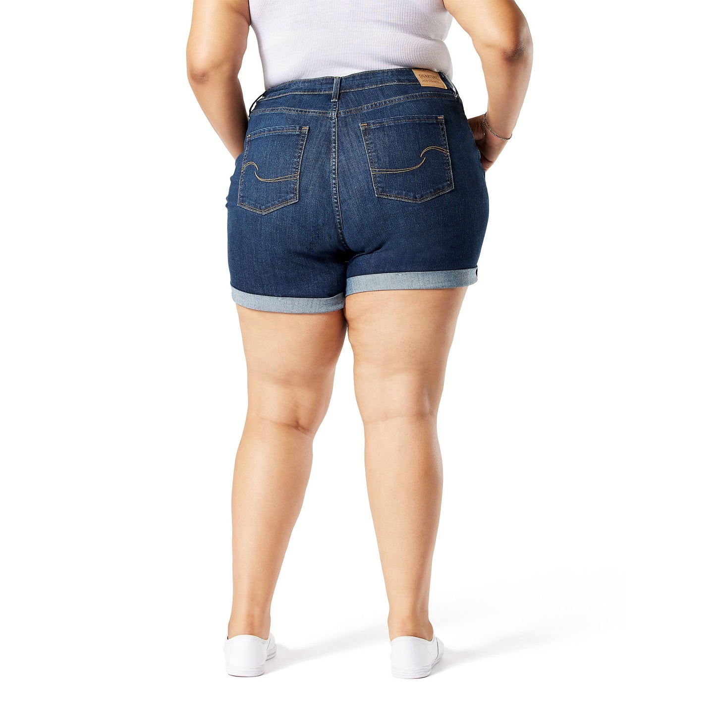Signature by Levi Strauss & Co. Womens Plus Size Mid Rise 5-Inch Cuffed Shorts