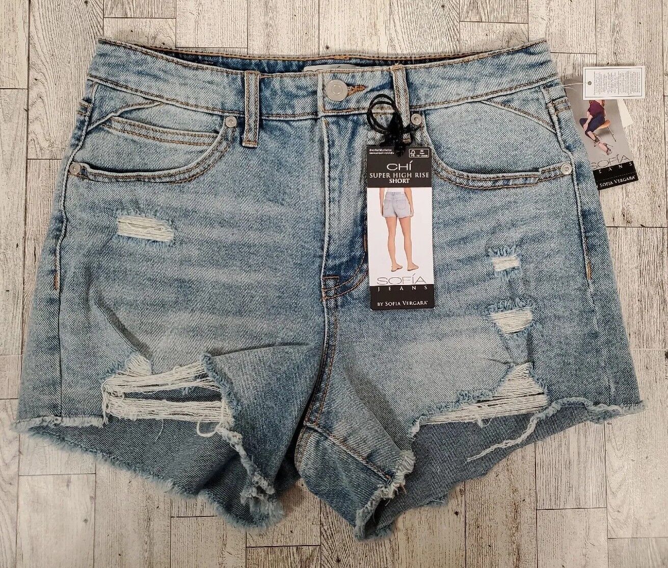 sofia jeans womens chi short destruc hem